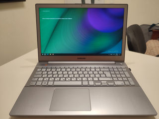 Ноутбук бизнес класса Samsung Series 7 Chronos 780Z5E