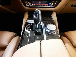 BMW 5 Series foto 5