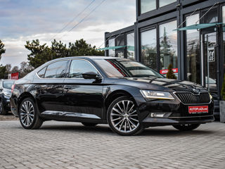 Skoda Superb foto 4