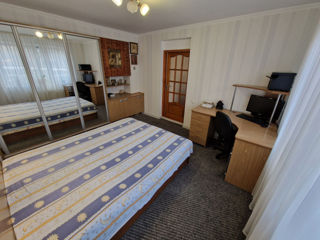 Apartament cu 5 camere sau mai multe, 186 m², Botanica, Chișinău foto 3