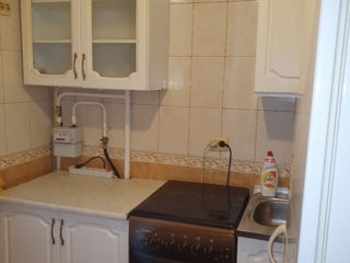 Apartament cu 1 cameră, 32 m², Botanica, Chișinău foto 3