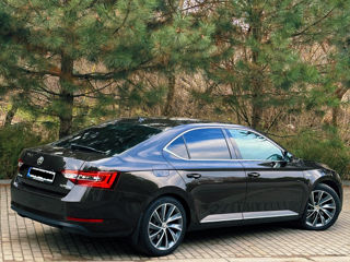 Skoda Superb foto 6