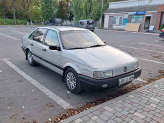 Volkswagen Passat foto 2