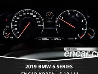 BMW 5 Series foto 4