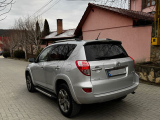 Toyota Rav 4 foto 4