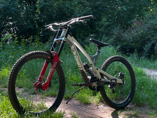 Vând Bicicletă Downhill Commencal