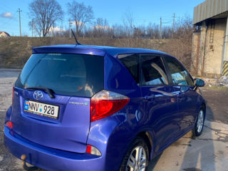 Toyota Verso-S foto 6