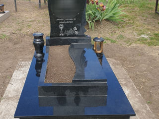 Monumente Funerare foto 2