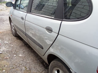 Renault Scenic foto 2