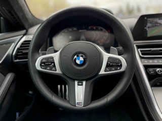 BMW 8 Series foto 12