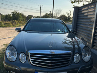 Mercedes E-Class foto 8