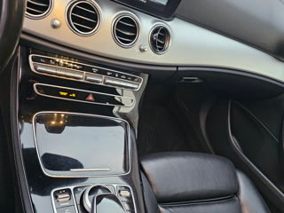 Mercedes E-Class foto 8