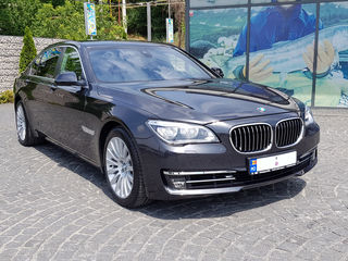 BMW 7 Series foto 3