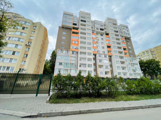 Apartament cu 3 camere, 85 m², Botanica, Chișinău foto 2