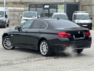 BMW 5 Series foto 5