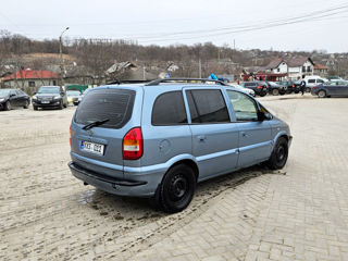 Opel Zafira foto 5