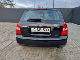 KIA Cerato foto 2