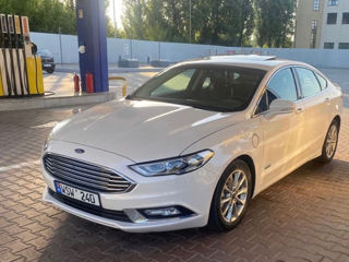 Ford Fusion foto 1