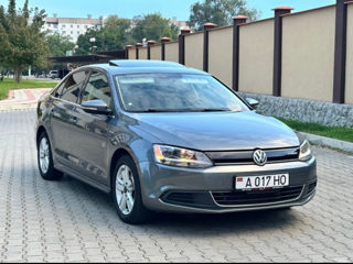 Volkswagen Jetta foto 2