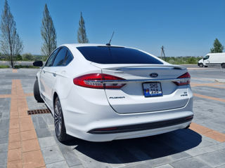 Ford Fusion foto 5