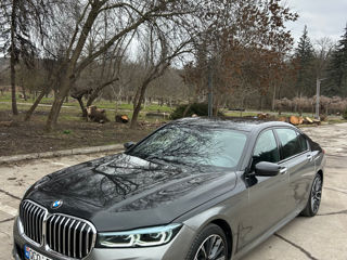 BMW 7 Series foto 3