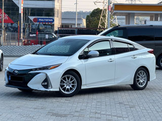 Toyota Prius Prime фото 2