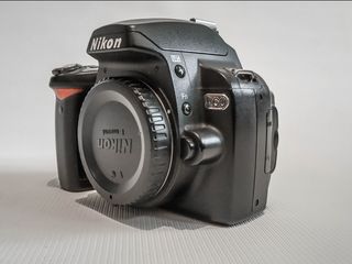 Nikon D60 + объектив Nikkor 18-55 f 3,5-5.6 VR foto 2