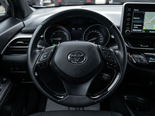 Toyota C-HR foto 11