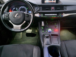 Lexus CT Series foto 8