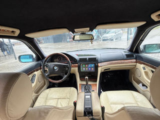 BMW 7 Series foto 10