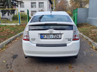 Toyota Prius foto 3