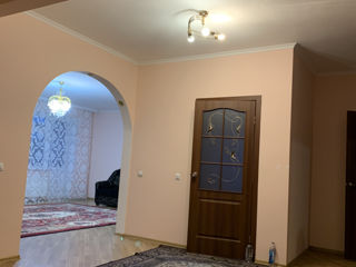 Apartament cu 4 camere, 125 m², Râșcani, Chișinău, Chișinău mun. foto 2