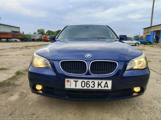 BMW 5 Series foto 3