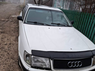 Audi 100 foto 2