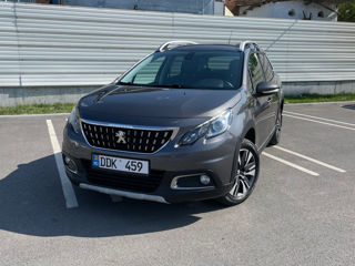 Peugeot 2008 foto 1