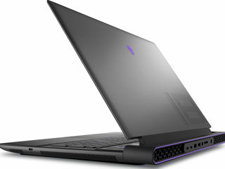 Dell - New 2024 Alienware M18 R2 - Gaming Laptop - I9 14900HX - RTX 4090 16GB - 32GB RAM - 2TB SSD