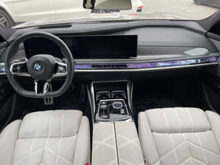 BMW 7 Series foto 10