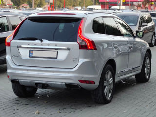 Volvo XC60 foto 3