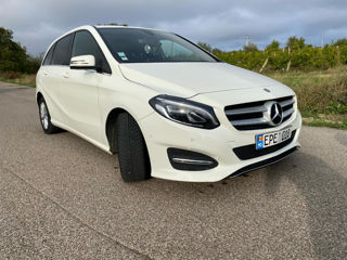 Mercedes B-Class foto 2