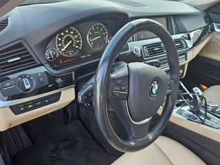 BMW 5 Series foto 7