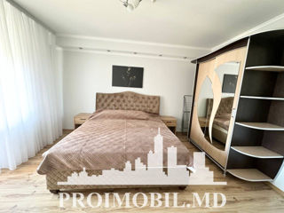 Apartament cu 2 camere, 65 m², Centru, Chișinău foto 3