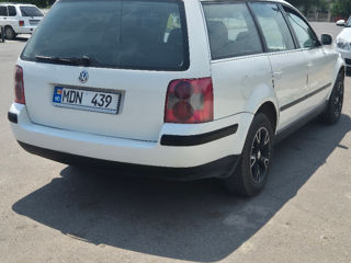 Volkswagen Passat foto 3