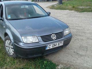 Volkswagen Jetta foto 1