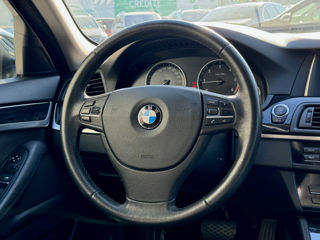 BMW 5 Series foto 10