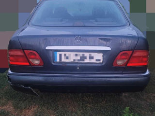 Mercedes E-Class foto 4