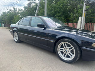 BMW 7 Series foto 6