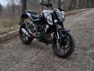 KTM 125 Duke foto 1