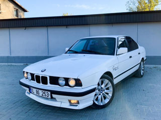 BMW 5 Series foto 20