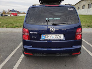 Volkswagen Touran foto 4