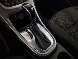 Opel Astra foto 16